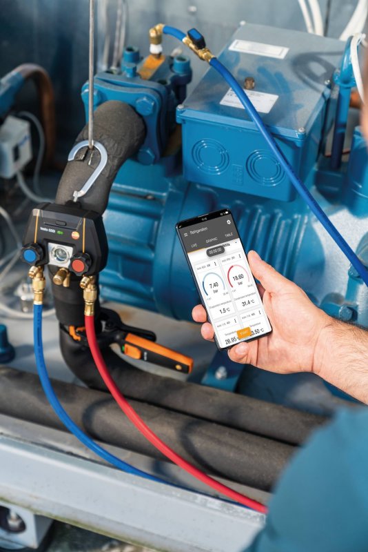 Testo 550i - Aplikáciou ovládané digitálne servisné zariadenie 2-cestný blok ventilov